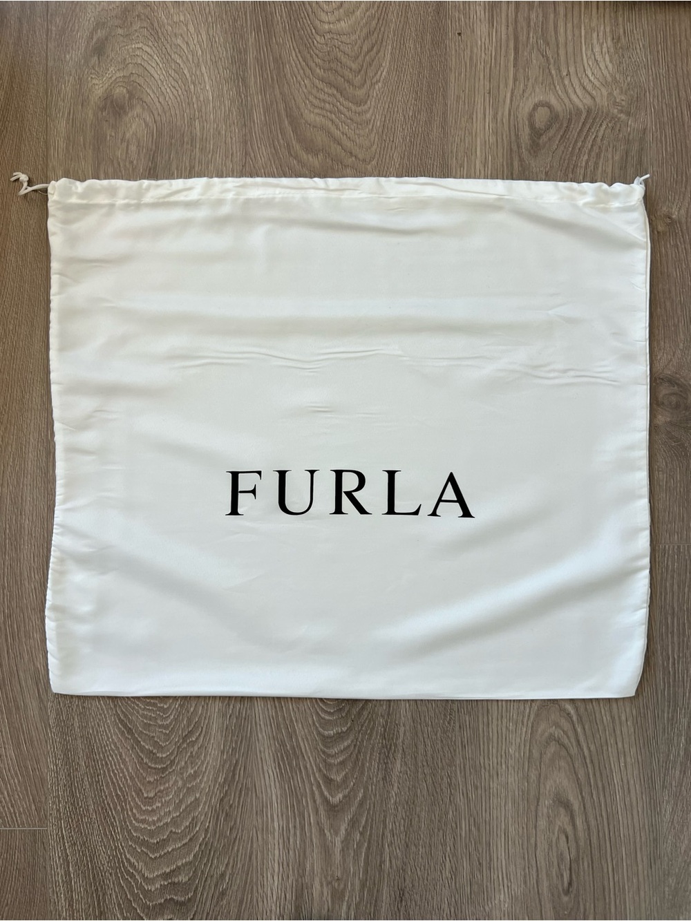 Furla dust bag (C718)
